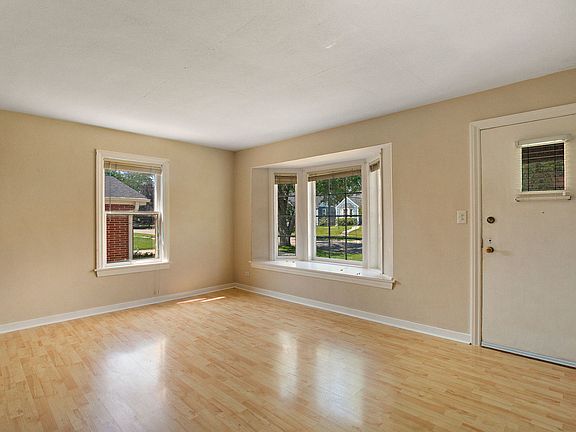 4th image of 1031 Glenwood Ave