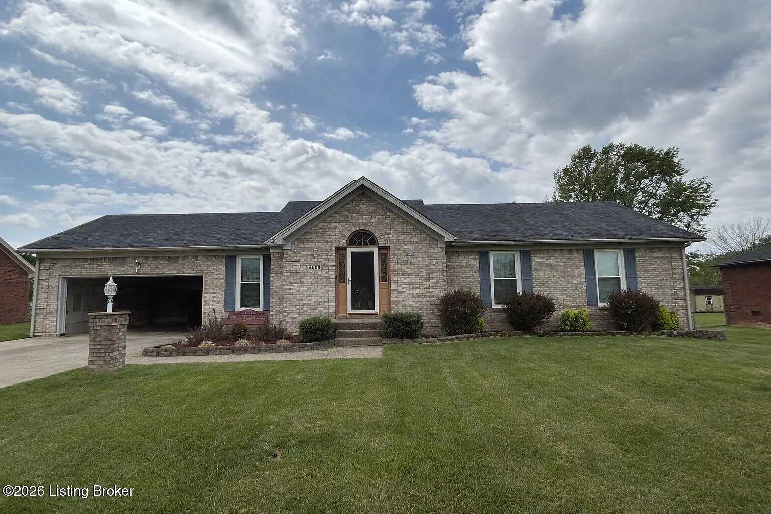 4628 Springdale Ct photo 1