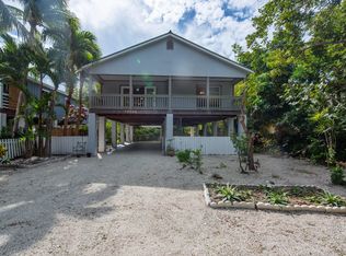 19524 Navajo St, Sugarloaf Key, FL 33042