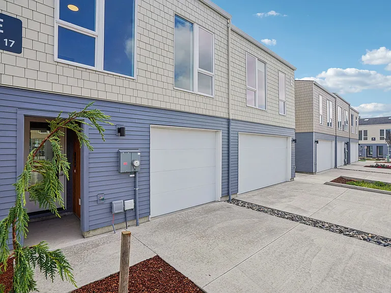 Ellis Apartments — Photo 28
