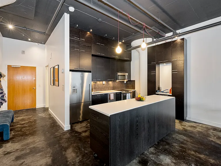 1314 NW Irving St #612 — Photo 4