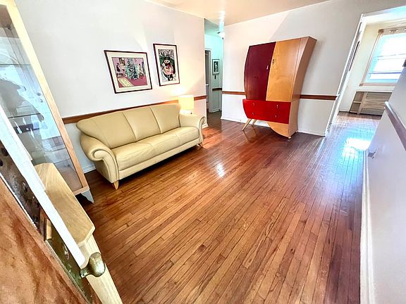 4th image of 67-49 Bell Blvd #L