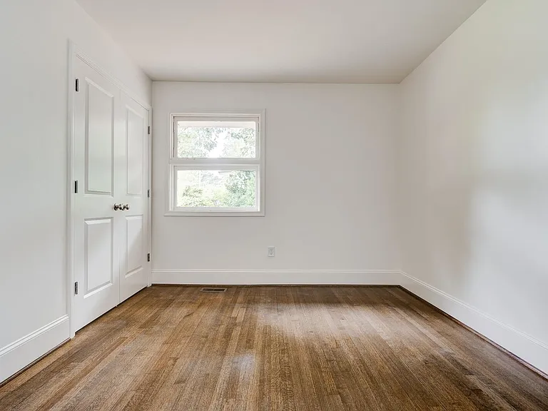 5196 Scenic View Dr — Photo 23