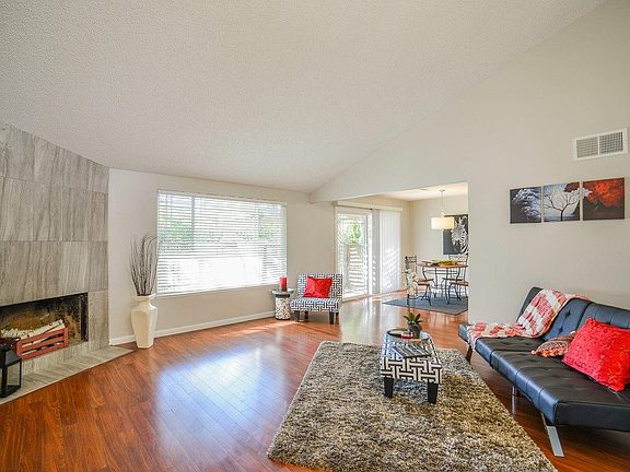 5th image of 4835 Silver Lake Ct