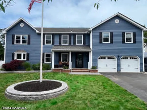 33 Oak Knoll Drive, Brick, NJ 08724