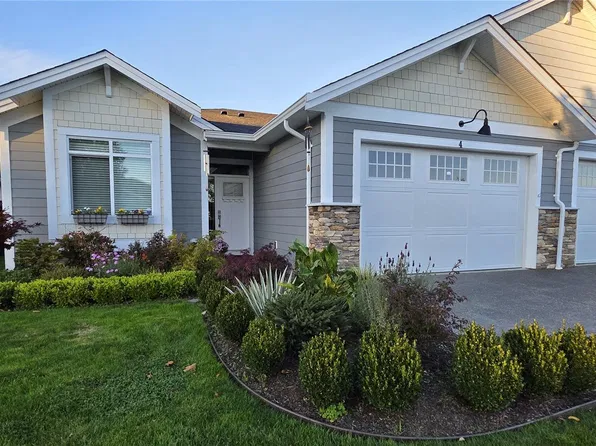 200 Nikola Rd #4, Campbell River, BC