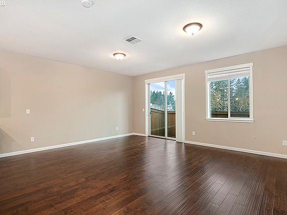 5th image of 13040 NE 28th Way