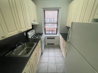 175-05 Wexford Ter #3B, Jamaica, NY 11432