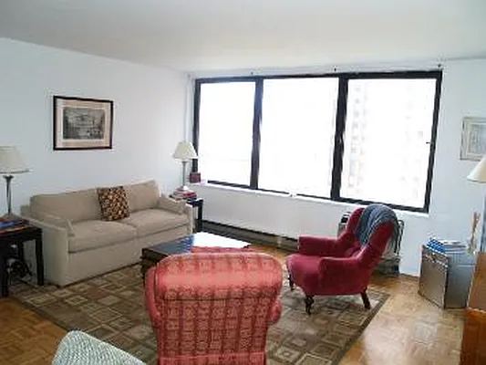 Rented by Corcoran | media 7