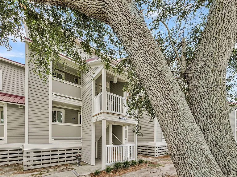 69 W Mariners Cay Dr — Photo 2