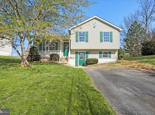 211 E 11th Ave, Ranson, WV 25438