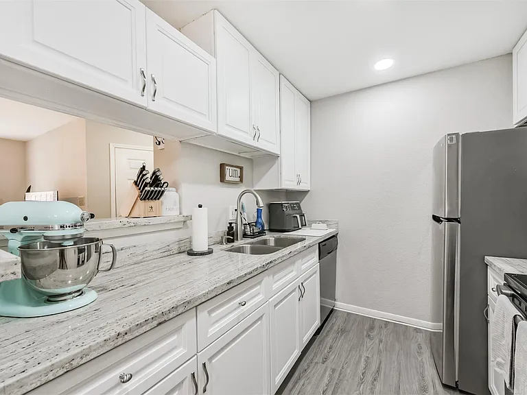 2121 Hepburn St #612 — Photo 14