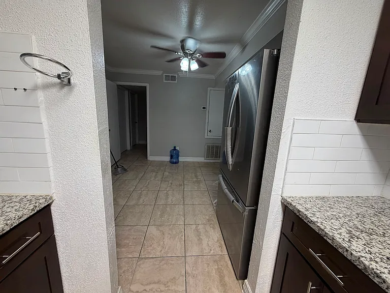 7200 Clarewood Dr #1607 — Photo 16