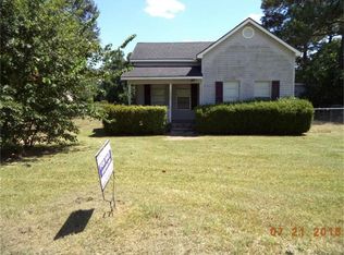 10507 Longstreet Rd, Willis, TX 77318