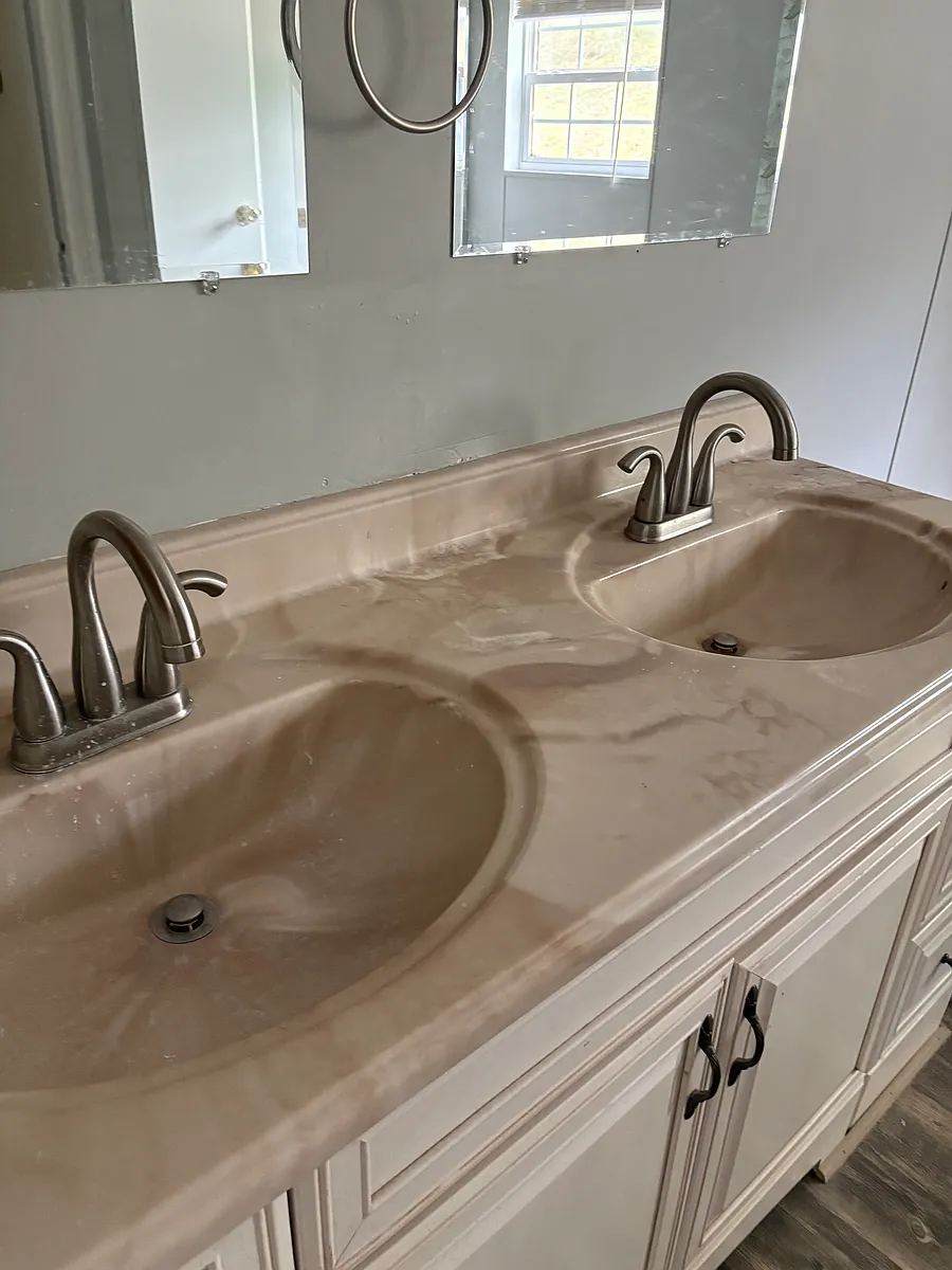 Master Bath - 845 Haywood Rd