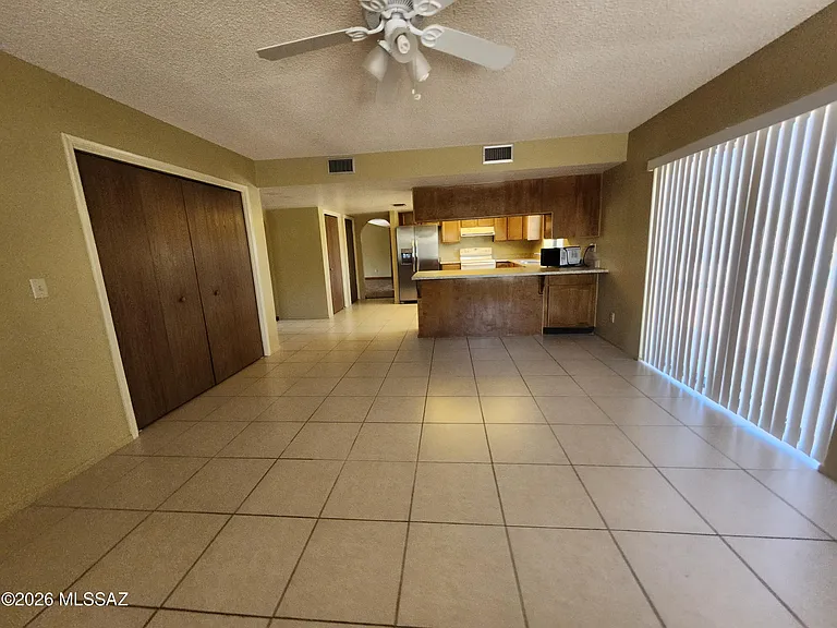 4841 N Paseo Presidio — Photo 7