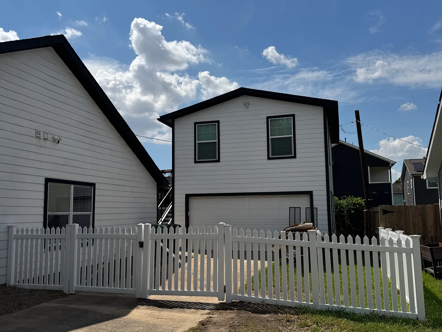 1 bed, 500 sqft, $1,300 — Photo 1