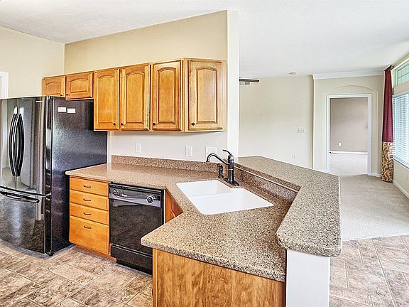 3rd image of 6700 Adena Cir