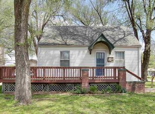 438 N Meridian Ave, Valley Center, KS 67147