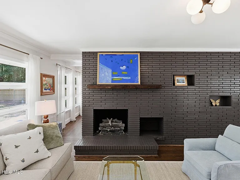 105 Bunn Ave — Photo 16