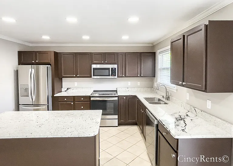 3695 Erie Ave #D — Photo 9