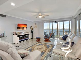 1140 SW Chapman Way APT 401, Palm City, FL 34990