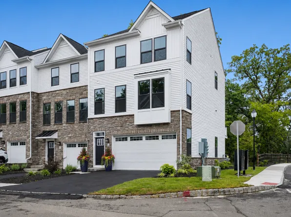 18 Lafayette Ln, Montville Township, NJ 07082