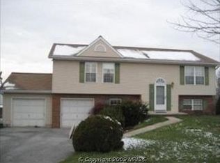 6 Bancroft St, Taneytown, MD 21787