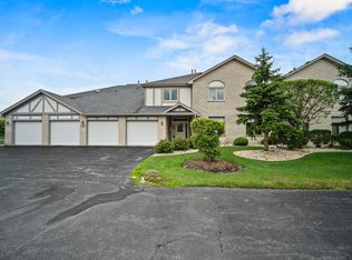18325 Pine Lake Ct APT 1, Tinley Park, IL