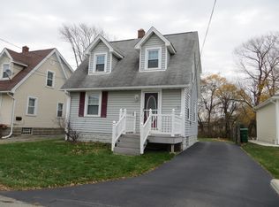4131 Grover Pl, Hamburg, NY 14075