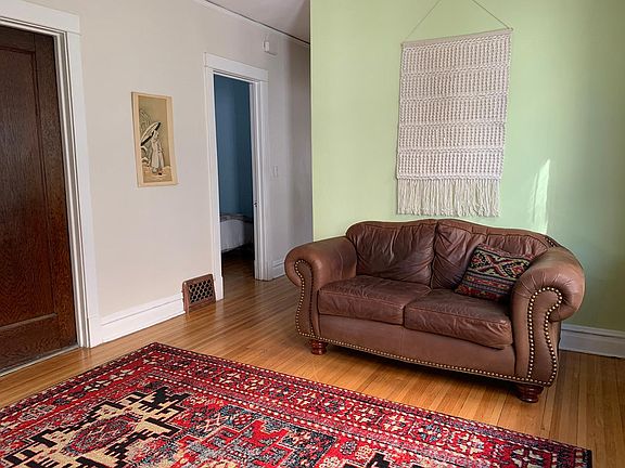 3rd image of 2423 W Eastwood Ave #1