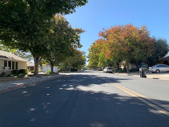 Beautiful tree lined streets.
