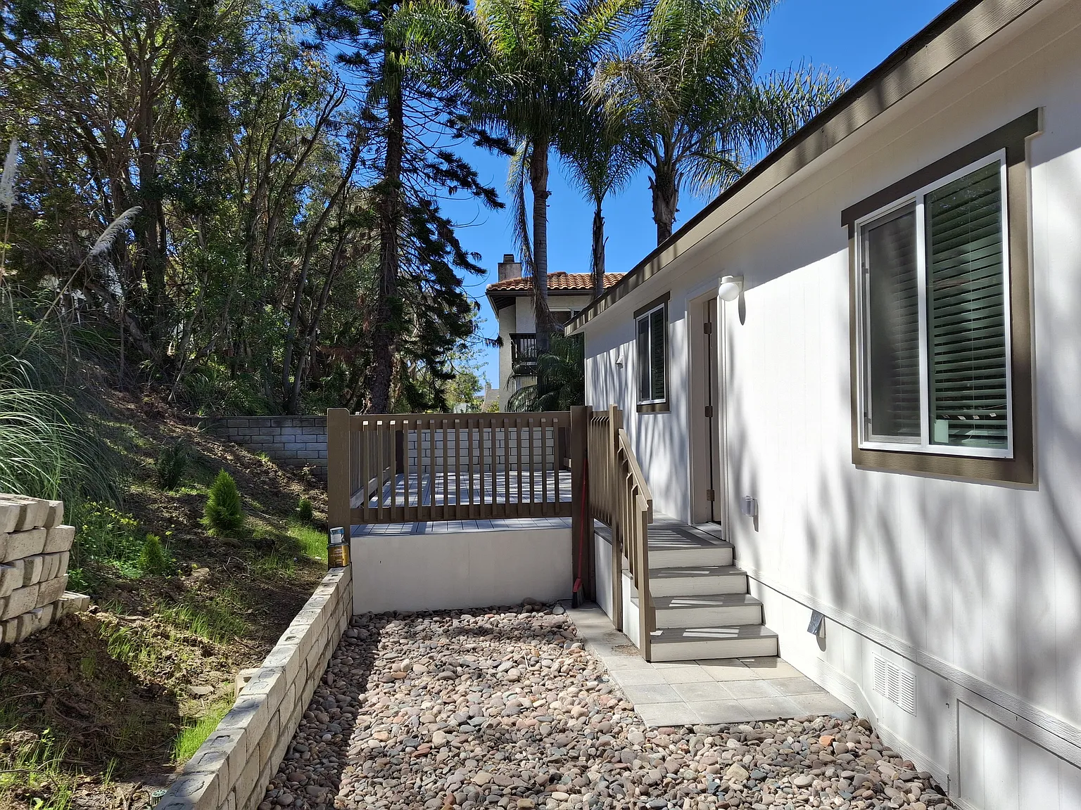 2 bed, 800 sqft, $3,150 — Photo 2