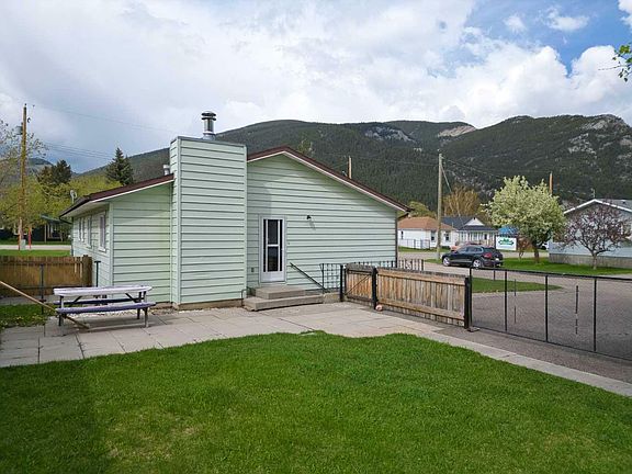 5th image of 13118 16th Ave