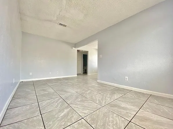 1317 Bernard, 1317 Bernard St APT 1, Bakersfield, CA 93305