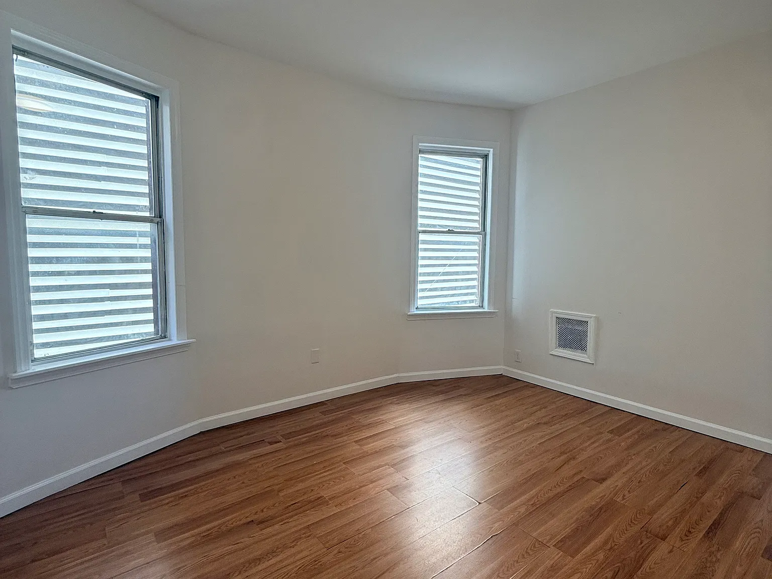 3 bed, $1,995 — Photo 3