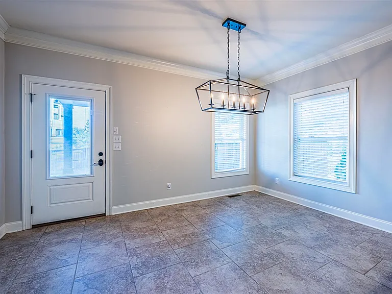 730 Bennington Park Dr — Photo 10