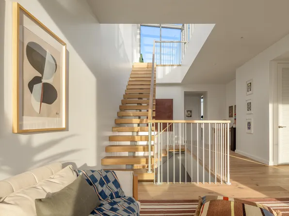 584 Leonard Street image 7 of 20