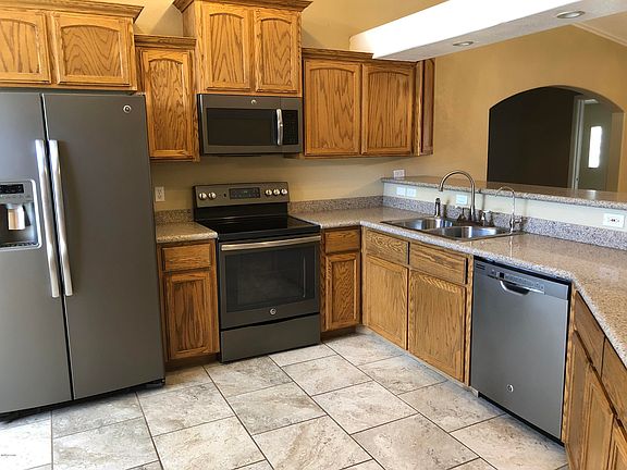 5th image of 2361 Barranca Dr