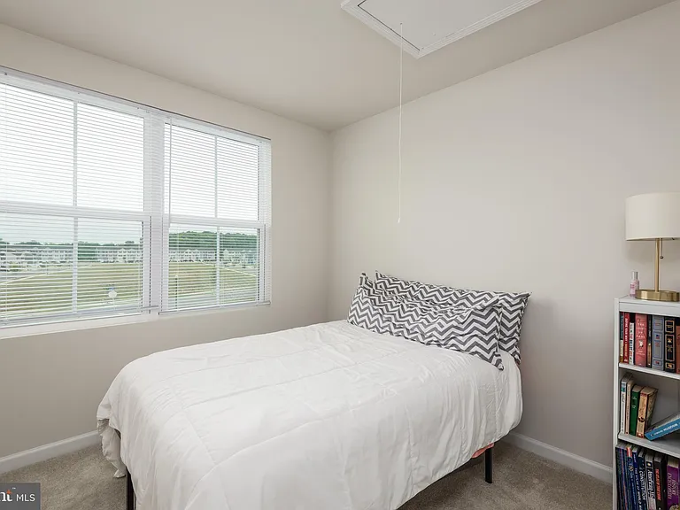 311 Yellow Bill Ln — Photo 25