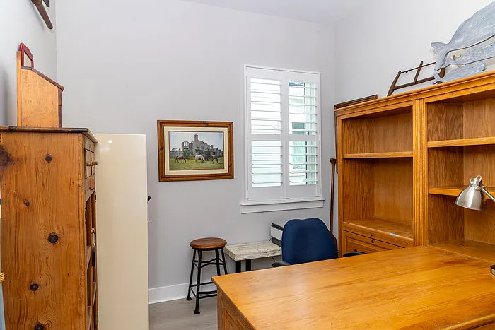 110 Oak Park Dr — Photo 32