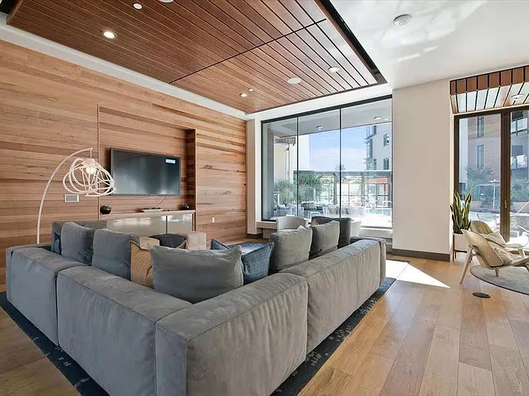 Building's Lounge