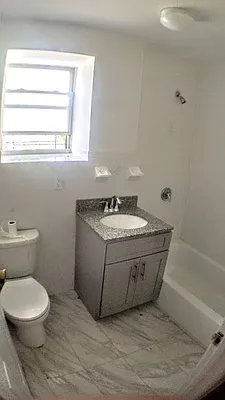 Rented by Uptown Flats LLC | media 19