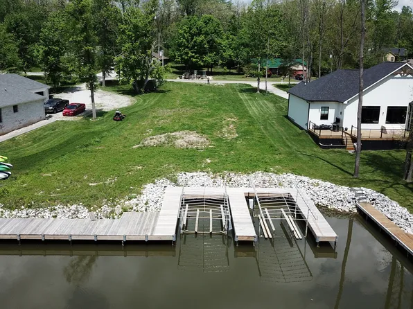 639 Jefferson Valley, Coatesville, IN 46121