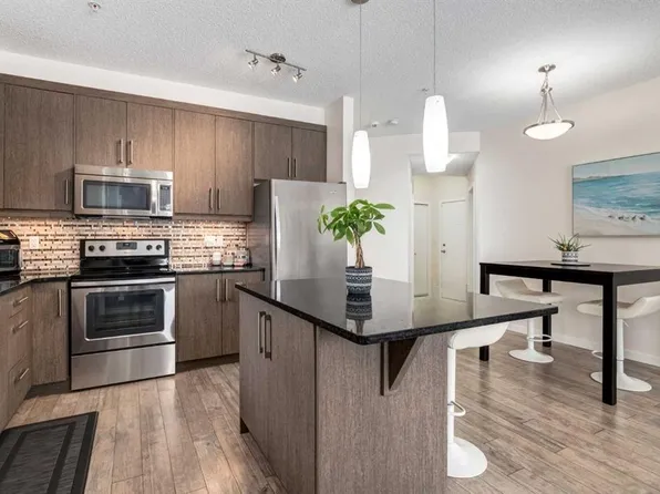 402 SW Marquis Ln SE #121, Calgary, AB T3M 2G7