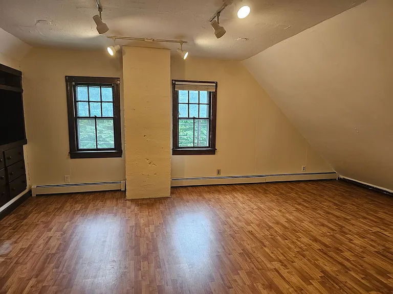 271 Nashua St — Photo 9