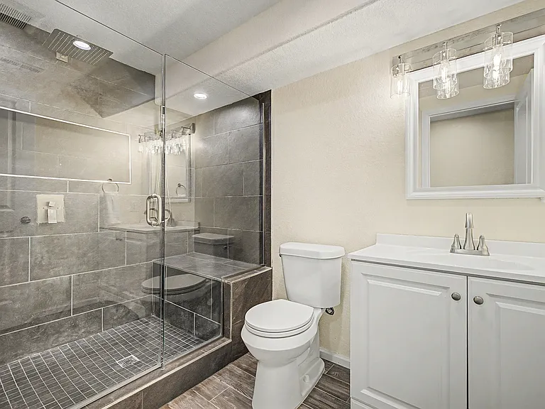 9917 Aftonwood St — Photo 30