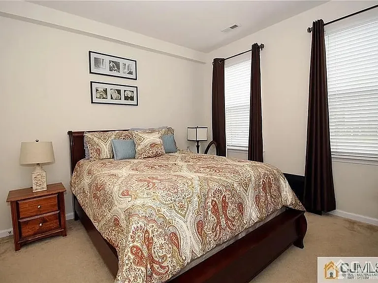 2203 Leia Ln — Photo 6