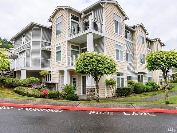 3rd image of 22106 41st Pl S Unit 104