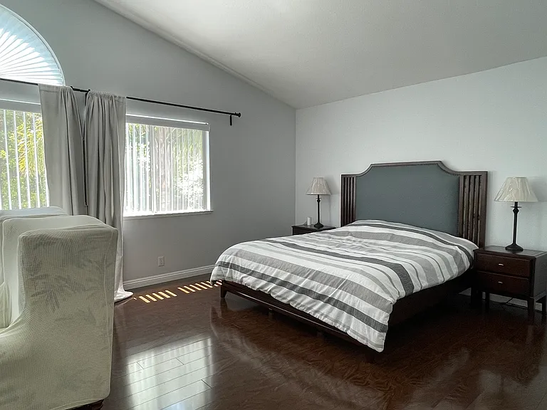 14276 Elmwood Ln — Photo 9